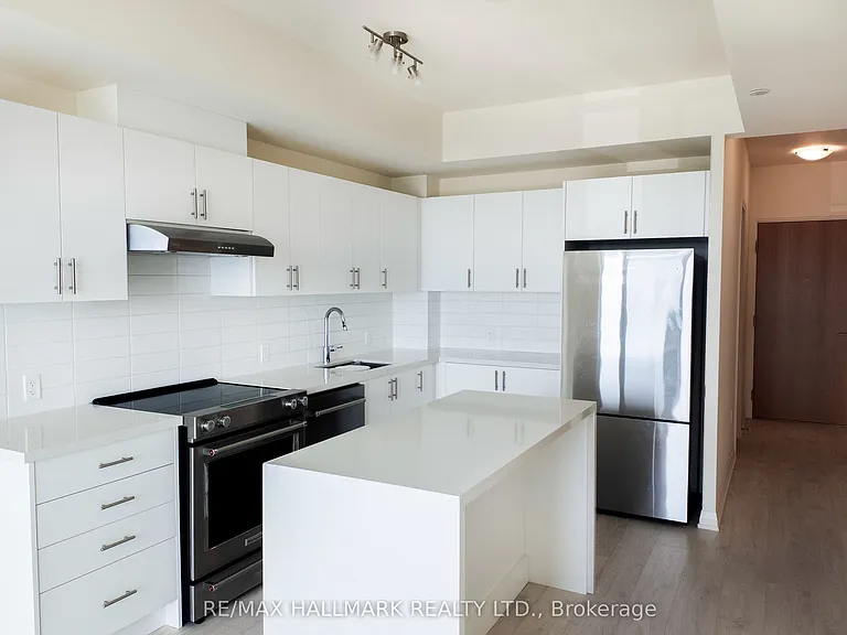 8960 Jane St #912 — Photo 7