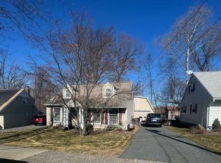 66 Sweetwood Dr, Cedar Grove, NJ 07009