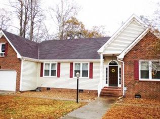 1212 Manor View Ct, Chesapeake, VA 23321