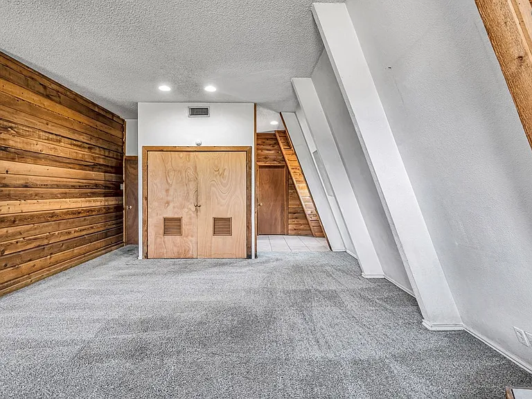 1707 College Ave — Photo 14
