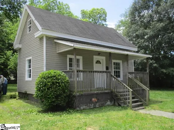 505 Academy St, Clinton, SC 29325