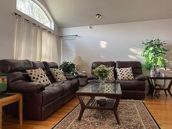 4th image of 3673 S Europa Dr