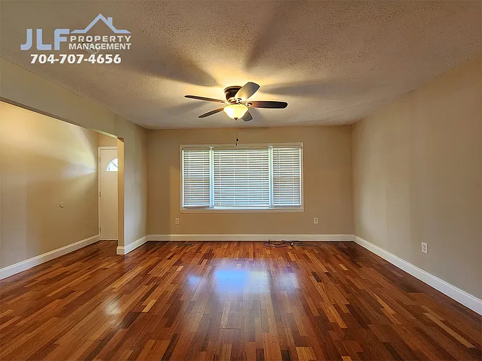 1052 Rembrandt Dr SW #1052 — Photo 3