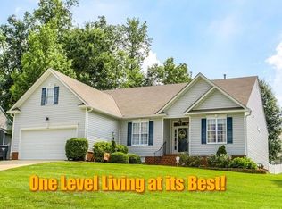 4512 Cara Hill Ln, Chester, VA 23831
