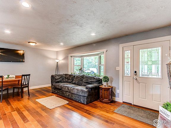 4th image of 903 Woodbine Dr