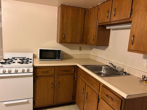 2nd image of 440-440 Union St #448