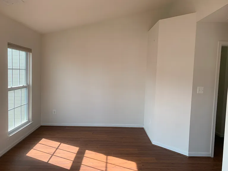 25128 Neptune Ter — Photo 26