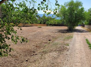 2 Alegria Ln, Corrales, NM 87048