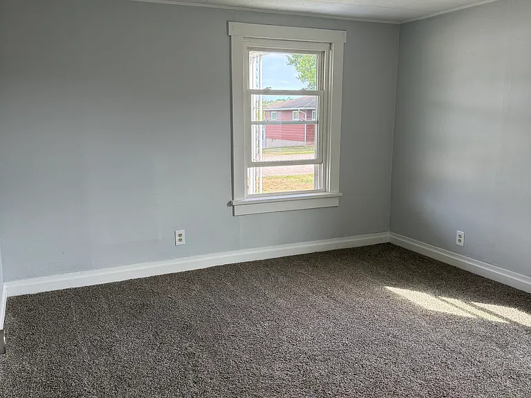 1837 Montana Ave — Photo 5
