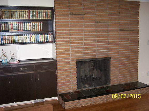 4th image of 18585 Shadyside St