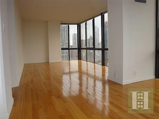 Rented by Halstead Real Estate | media 15