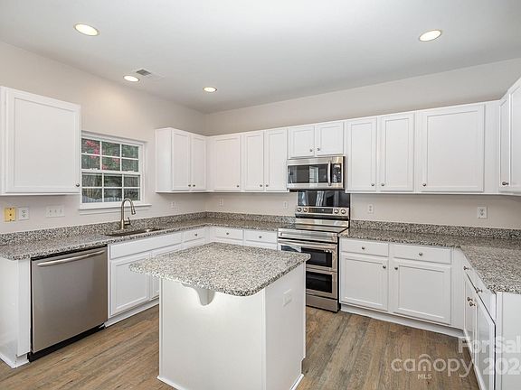 2nd image of 8705 Sedgeburn Dr