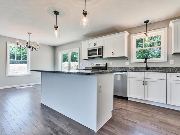 8 Dupee Drive, Saco, ME 04072