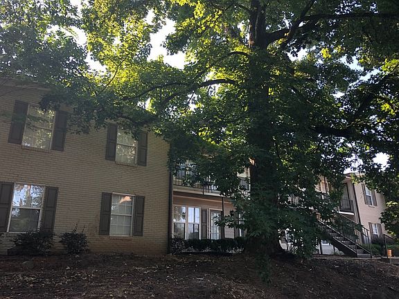 2nd image of 205 Park St