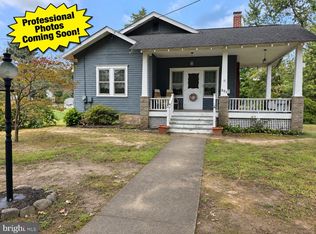 201 W Franklin Ave, Edgewater Park, NJ 08010