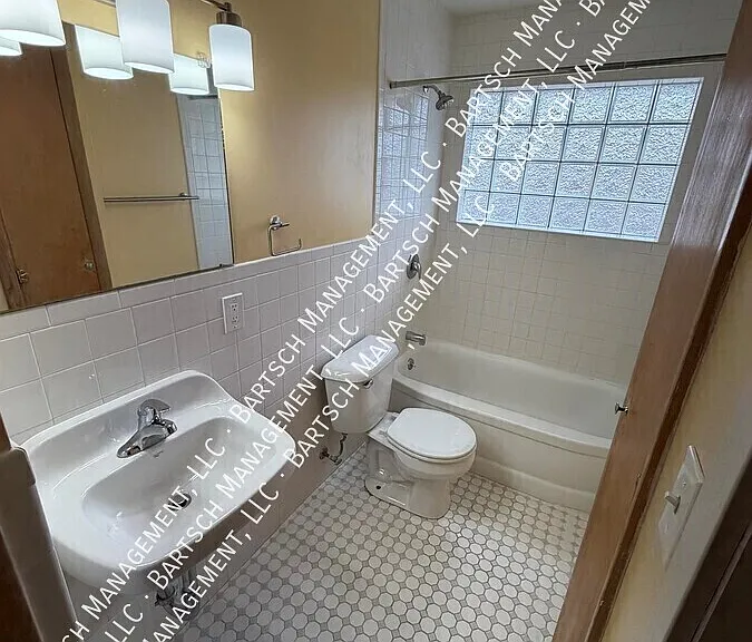 3736 N Humboldt Blvd #14 — Photo 4