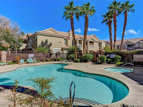 4th image of 5855 Valley Dr Unit 2028
