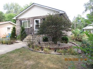 14421 Lawndale Ave, Midlothian, IL 60445