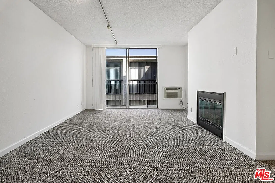 1 bed, 1.0 bath, 686 sqft, $2,700 — Photo 4