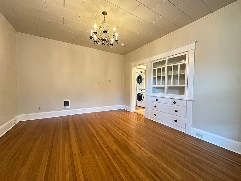 1818 West 8th — Photo 19