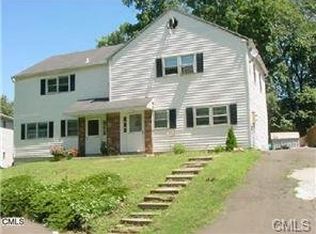 70-72 Knollwood Dr, Bethel, CT 06801