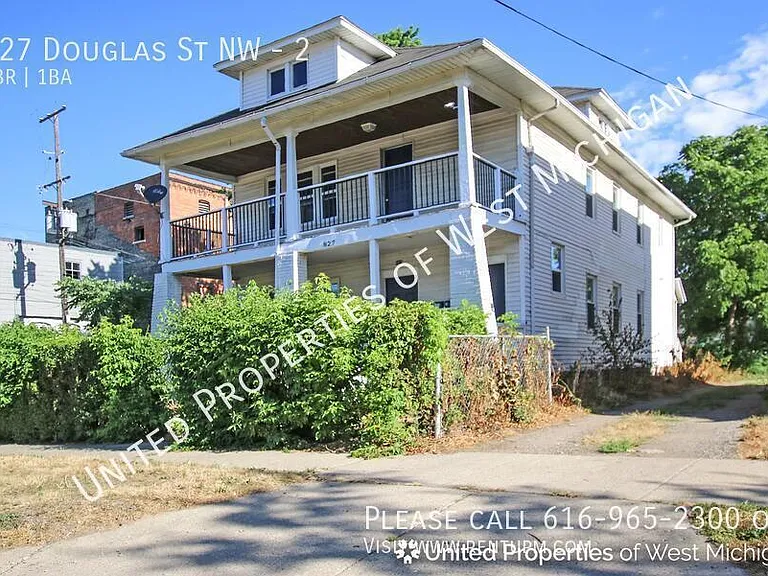 827 Douglas St NW #2 — Photo 13