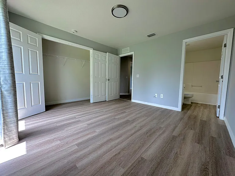 228 Homer Ave S — Photo 17