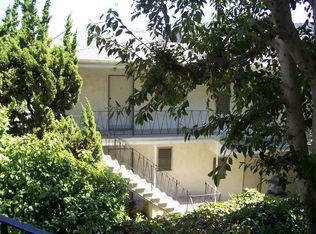 667-669 Levering, Los Angeles, CA 90024