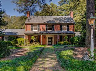 923 Kenleigh Cir, Winston Salem, NC 27106