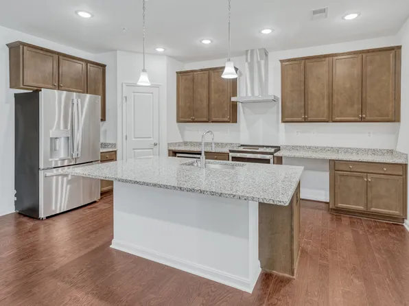 13950 Englefield Dr Unit 104, Woodbridge, VA 22193