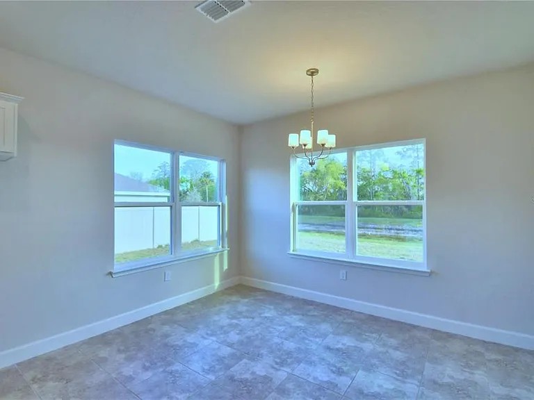 906 Sofia Ln — Photo 14