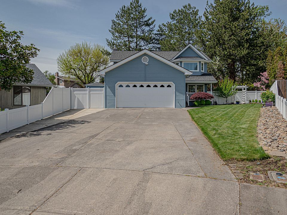 1st image of 2537 Seville Cir