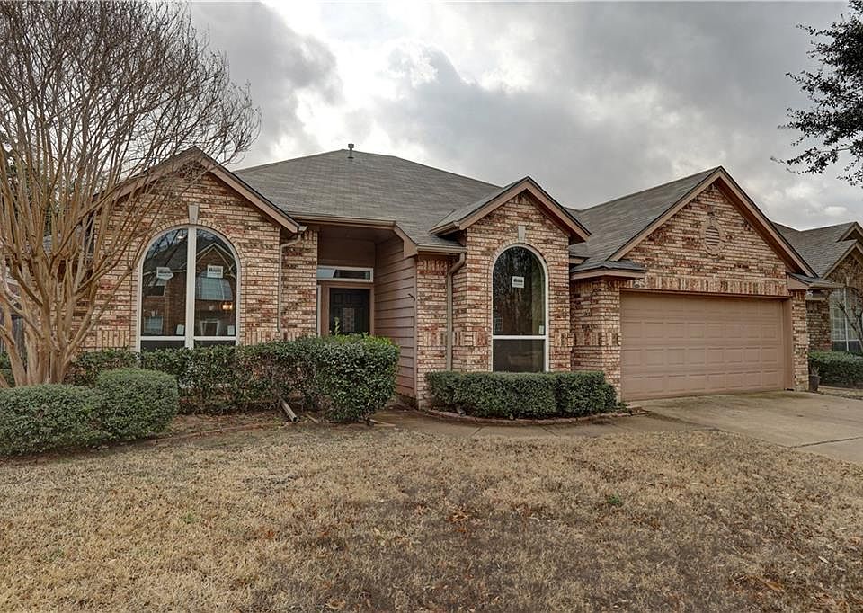 1st image of 6115 Pinwood Cir