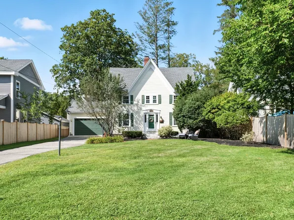 40 Courtland Street, Nashua, NH 03064