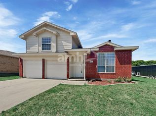 1809 Rybovich Ln, Mansfield, TX 76063