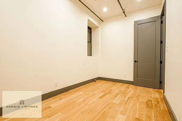 Rented by Candid Listings LLC | media 27