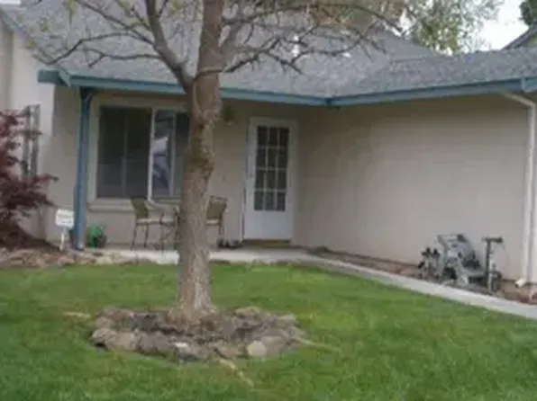 477 Morales Ct, Vacaville, CA 95688