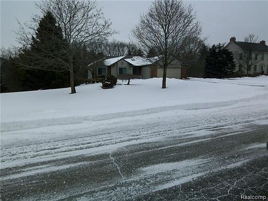 1st image of 9664 Fairfax Dr