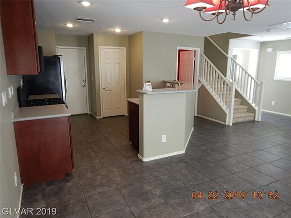 5th image of 179 Desert Pond Ave #0
