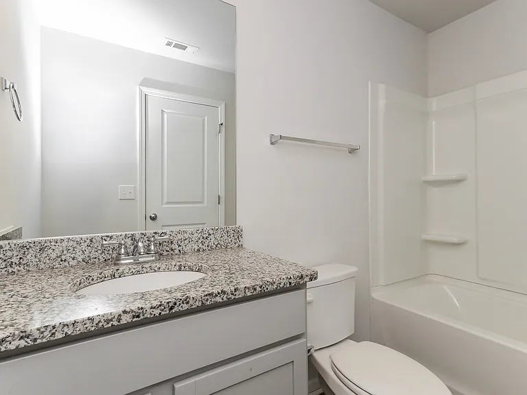 606 Benjamin Ct — Photo 4