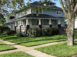 619 E 8th St, Cozad, NE 69130