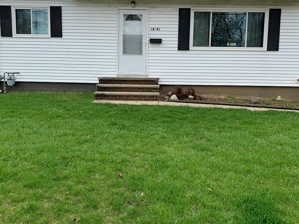 1st image of 16141 Muskingum Blvd