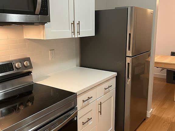 4th image of 13433 Roosevelt Way N APT 105