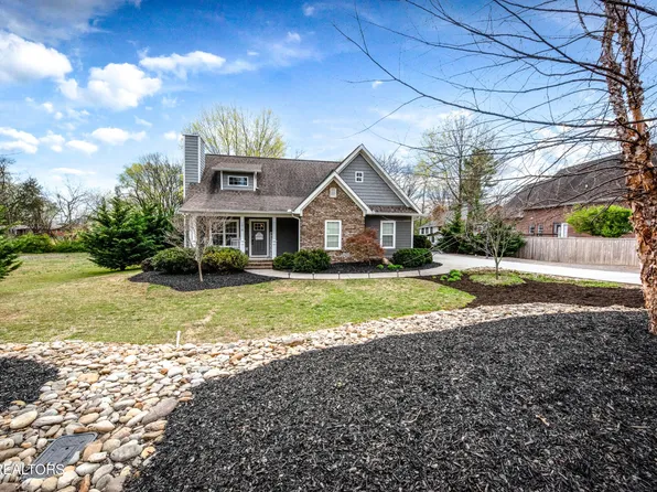 1916 Old Niles Ferry Rd, Maryville, TN 37803
