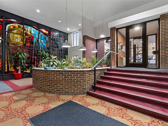 2nd image of 5 Bayard Rd APT 514