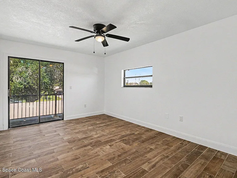 2177 Stewart Rd — Photo 10