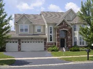2811 Old Glory Dr, Yorkville, IL 60560