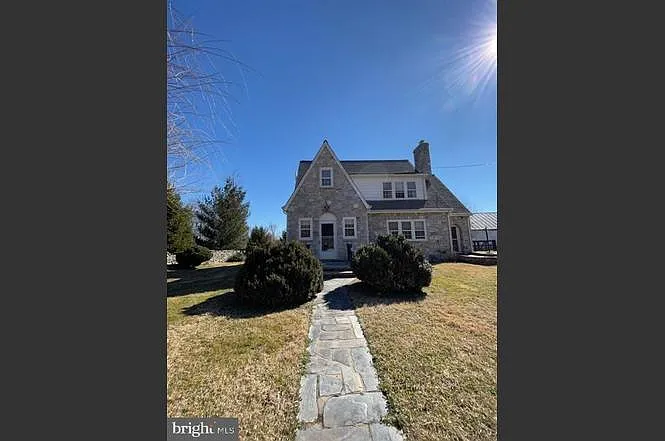 2663 Halfway Rd — Photo 3