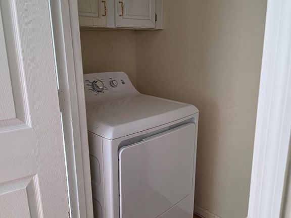 4th image of 225 Prospect Rd