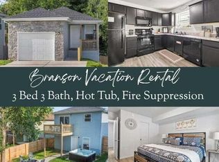 310 W College Street, Branson, MO 65616